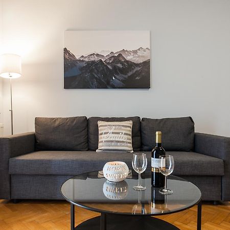 Syntagma Square Apartments By Livin Urbban Athen Eksteriør bilde